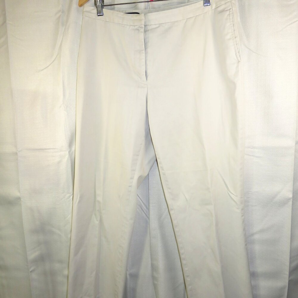 Lands’ End Straight Leg Khaki Women’s Pants Size 12 Waist 34 inches - Picture 1 of 6